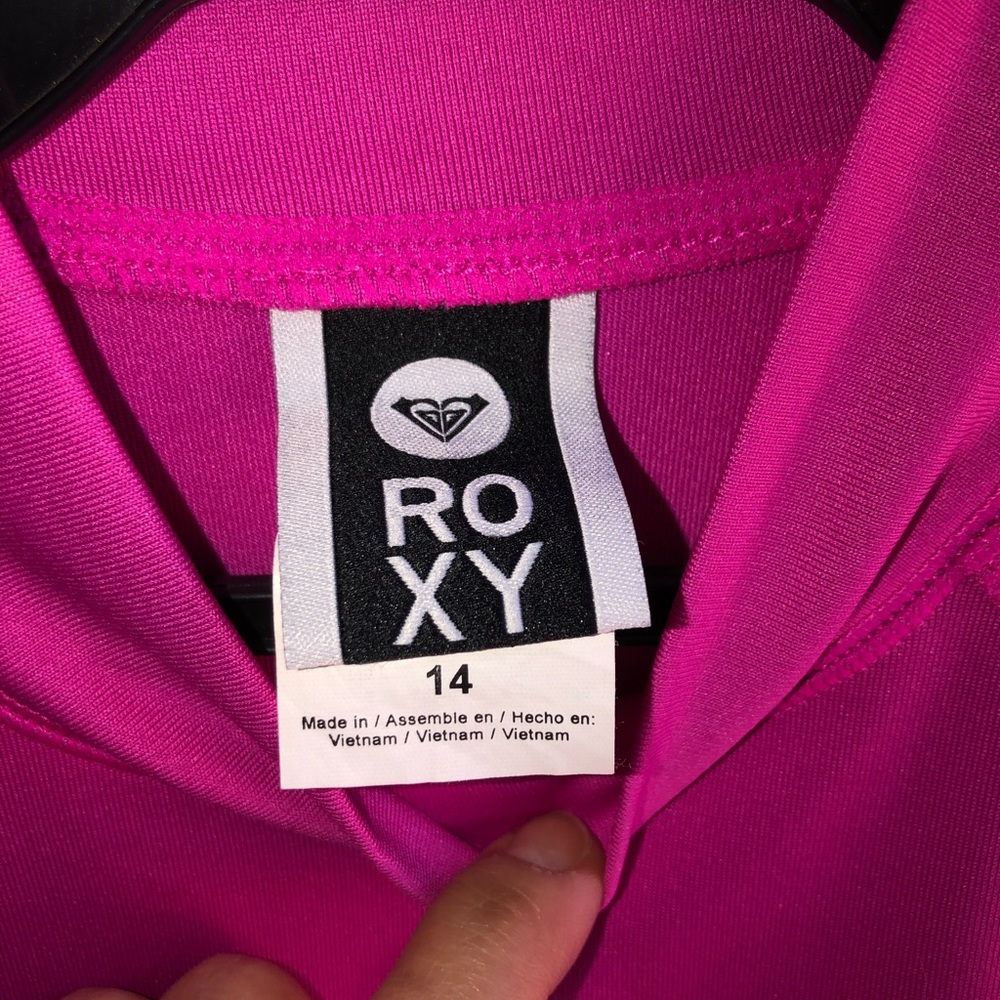 SOLD Roxy Rash Guard & OP Shorts Bundle - Picture 4 of 6